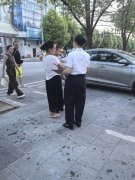 	出店宣传防诈骗 荆州联通刘家场营业员为群众撑